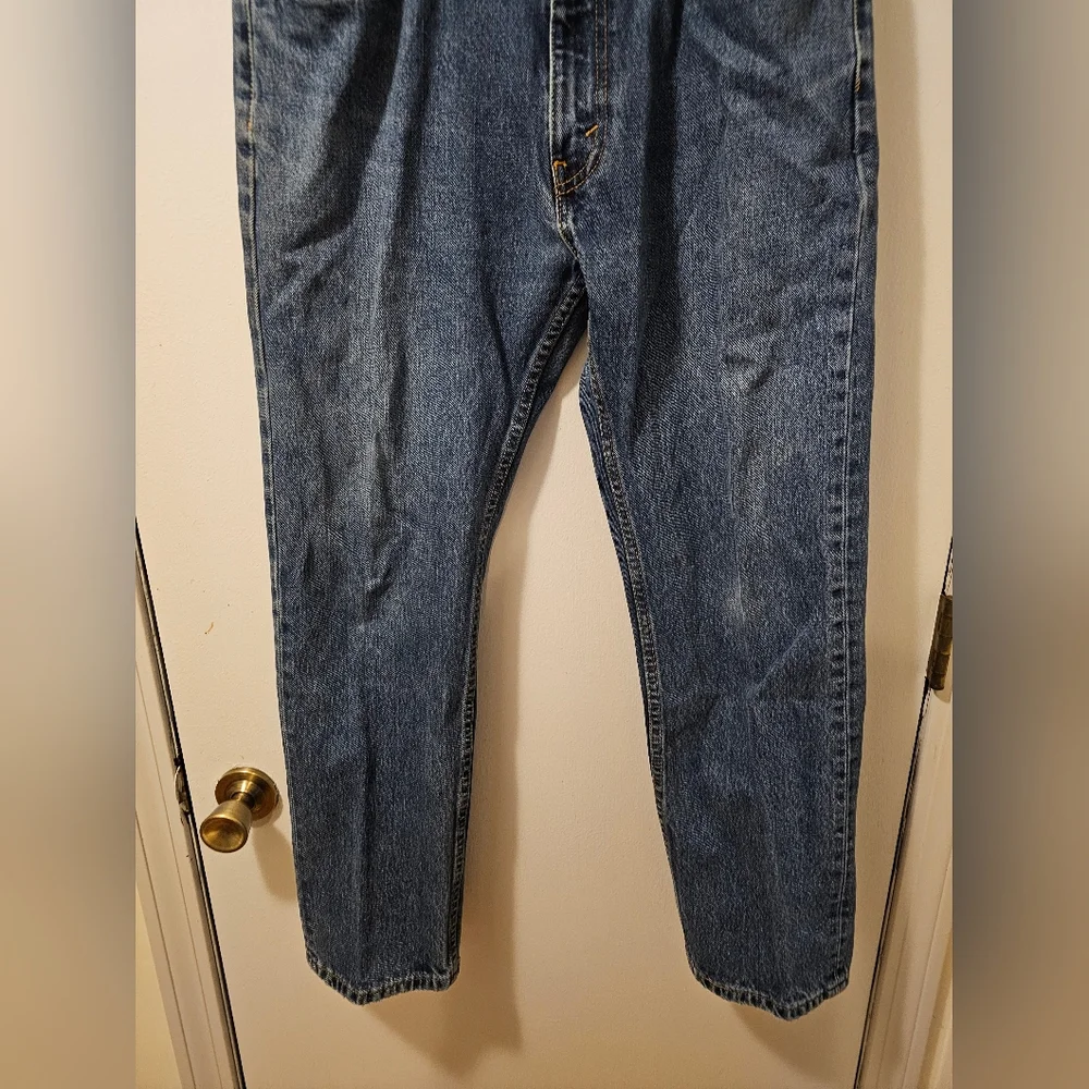 Levis pre loved